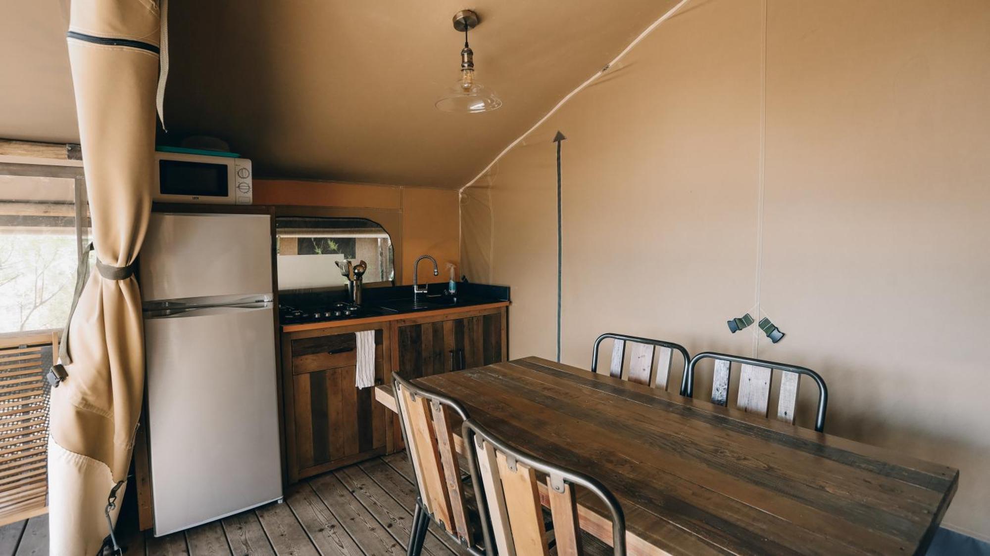 Camping La Pree Les Portes-en-Re Номер фото
