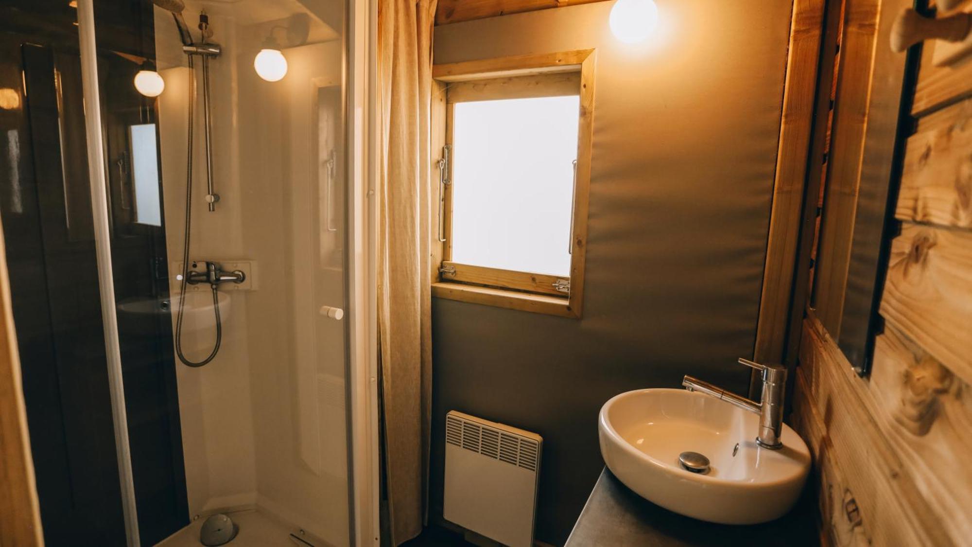 Camping La Pree Les Portes-en-Re Номер фото