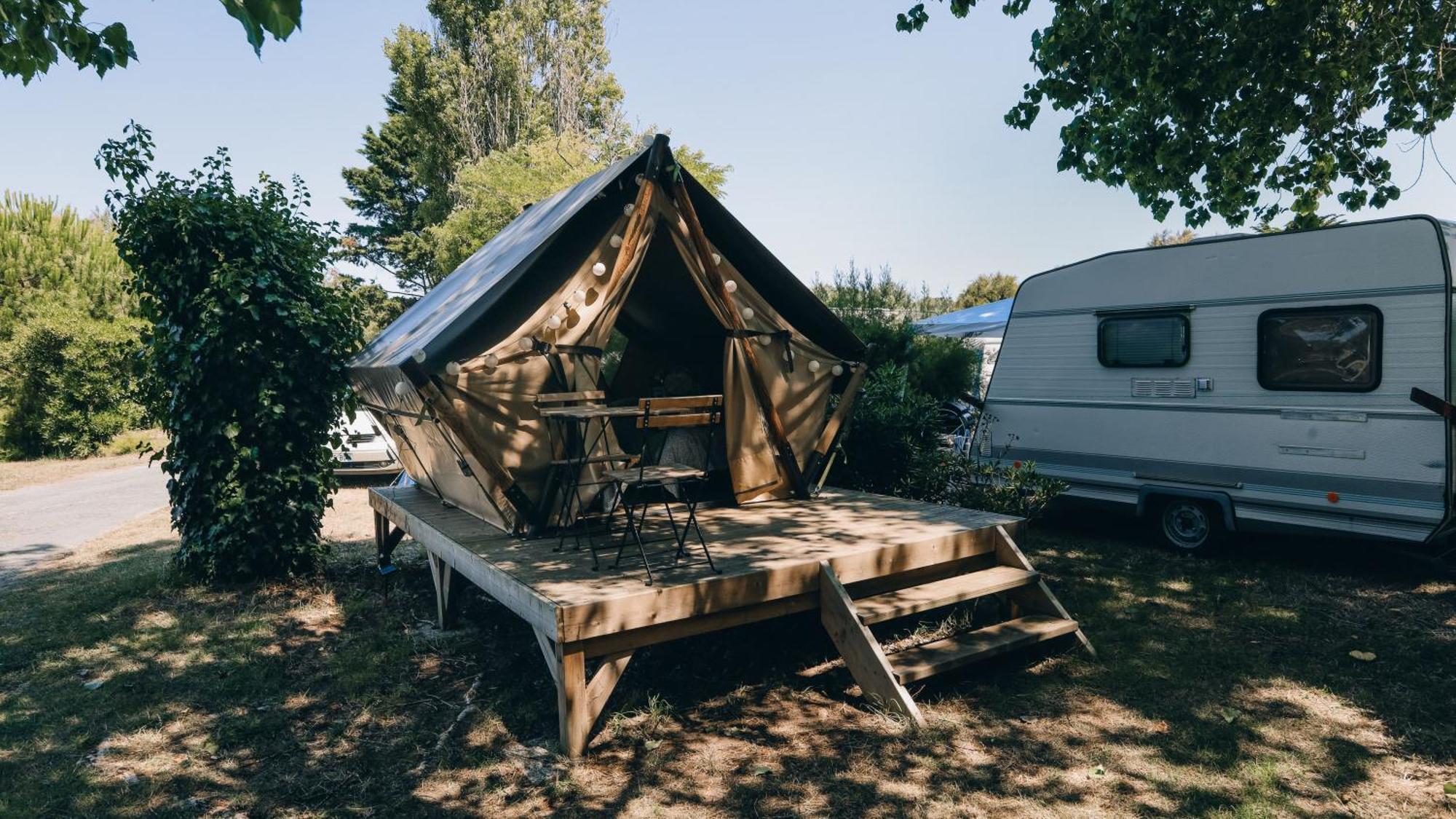 Camping La Pree Les Portes-en-Re Номер фото
